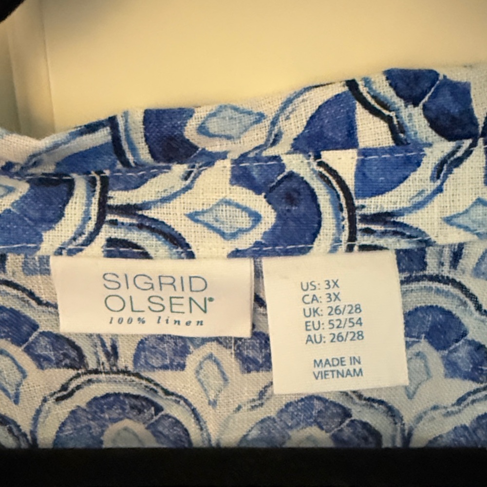Sigrid Olsen Blue and White Patterned Blouse - Picture 2 of 4